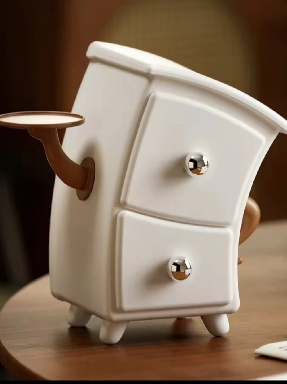 Whimsical Anthropomorphic Leaning Mini Desktop Organizer NIB